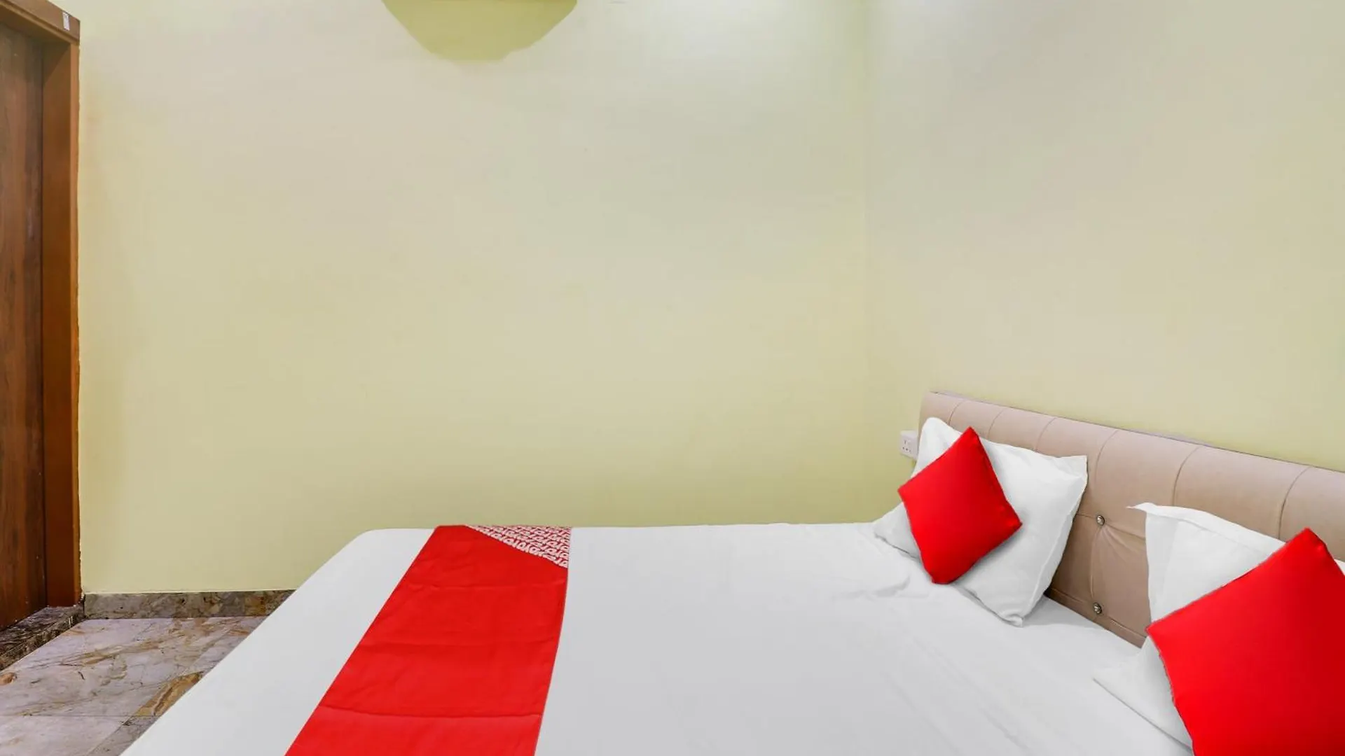 Hotel O Priya Palace Home Stay Agra   Agra (Uttar Pradesh)